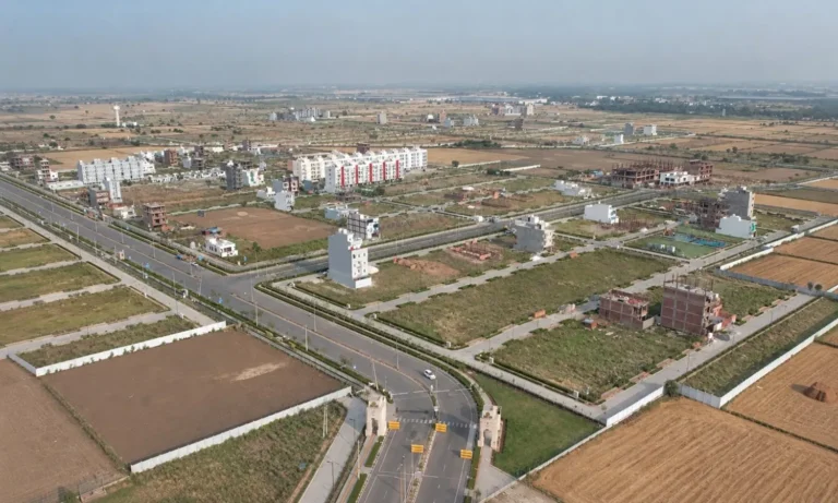 Reliance Met City Plots